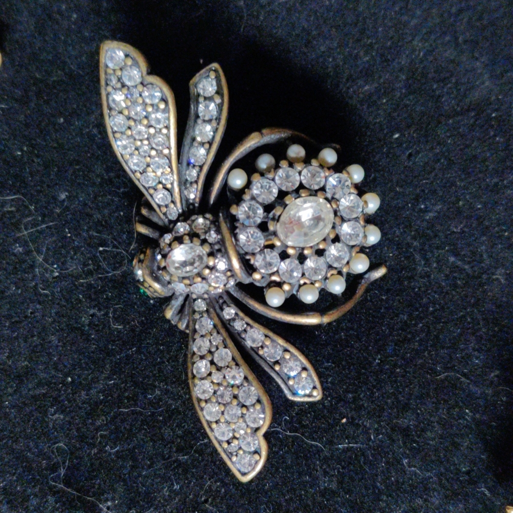Joan Rivers RARE XL antique inspired bee brooch pin